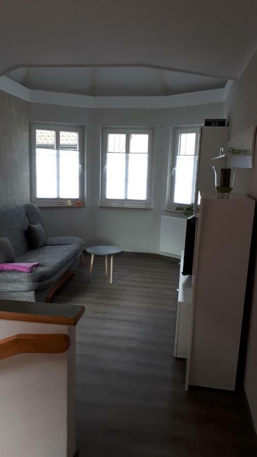 Turmhaus In Der Altstadt رنتلن المظهر الخارجي الصورة